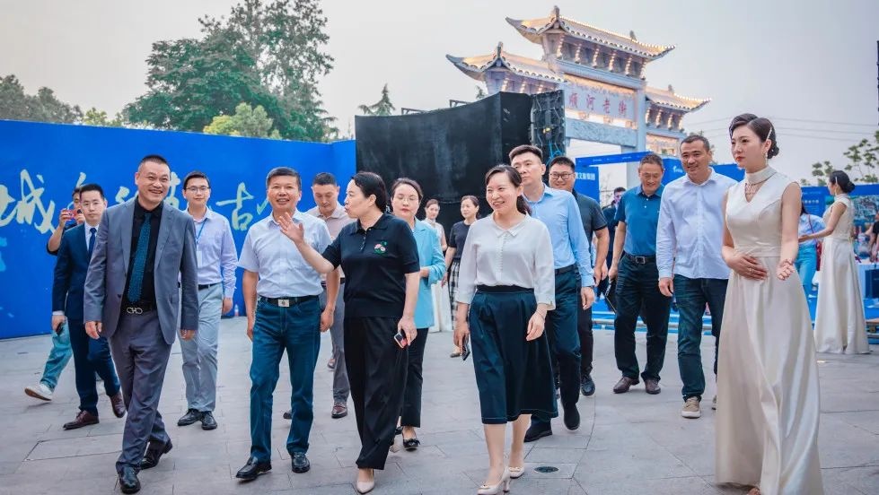 C7娱乐