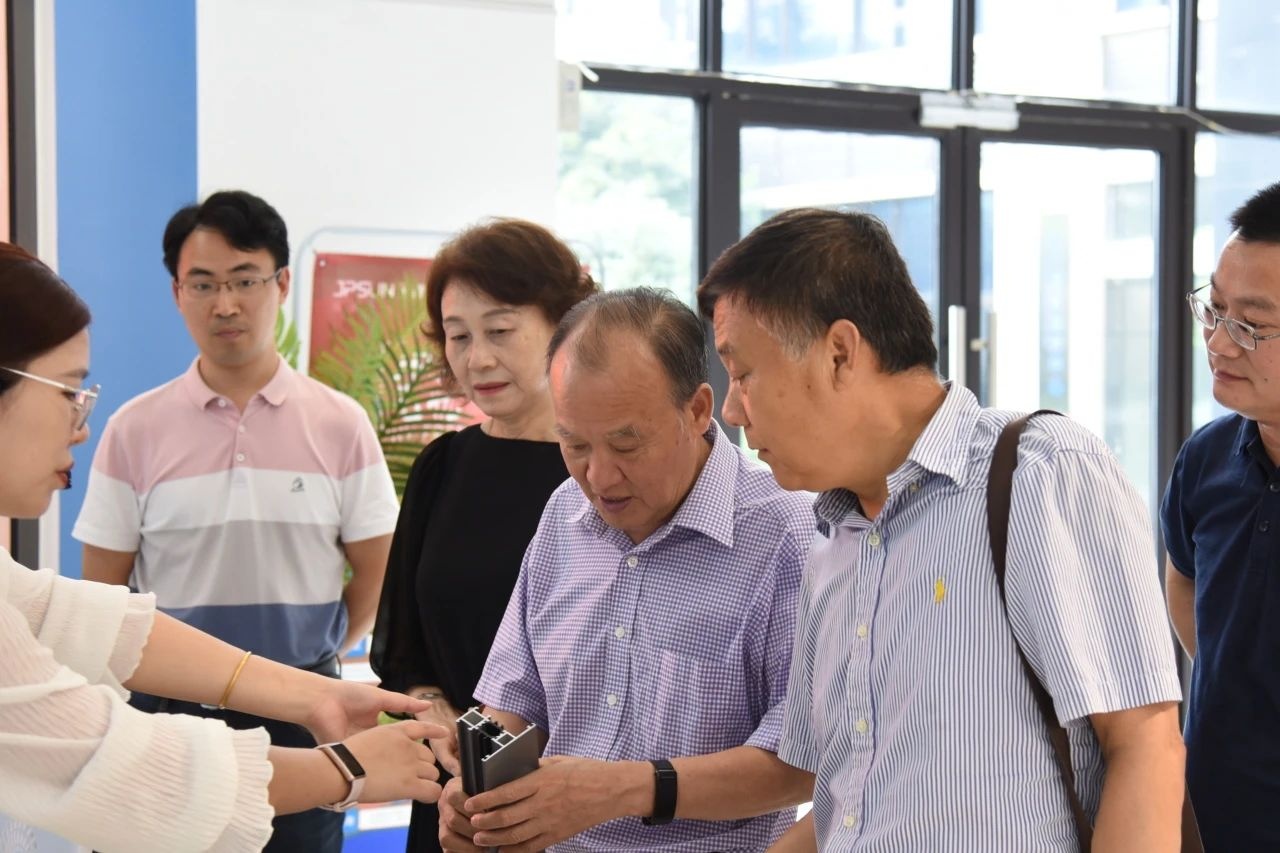 C7娱乐