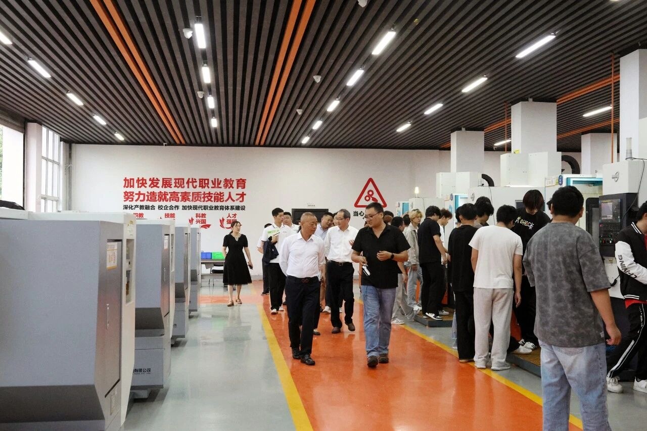 C7娱乐